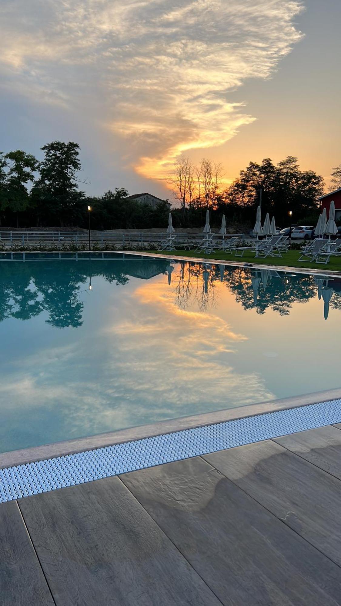 Colli del Tronto Ll Crinale Village מראה חיצוני תמונה