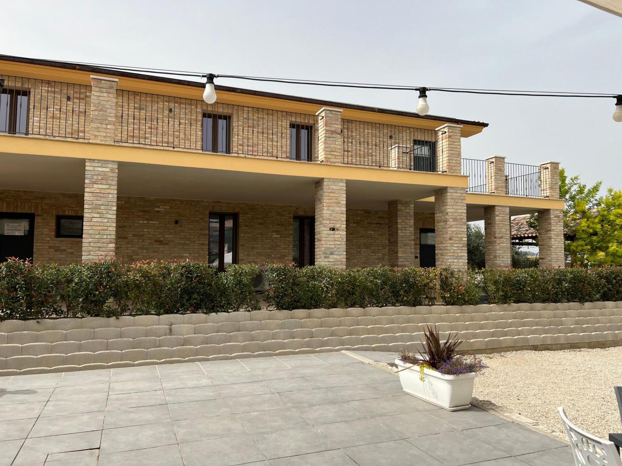 Colli del Tronto Ll Crinale Village מראה חיצוני תמונה